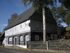 Datei:Umgebindehaus in Vilémov u Šluknova (Wölmsdorf) 05.JPG