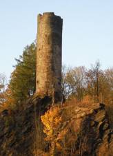 File:Podhrad 2008-10-13 (tower).JPG