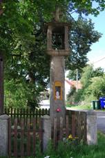 https://upload.wikimedia.org/wikipedia/commons/thumb/4/4c/%C5%A0eb%C3%A1%C5%88ovice_%28Vrchotovy_Janovice%29_%282.%29.jpg/800px-%C5%A0eb%C3%A1%C5%88ovice_%28Vrchotovy_Janovice%29_%282.%29.jpg