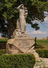 Pomnik padlym severne od Tremosnice pri silnici na Ostredek-I-07-2020-tremosnice.jpg