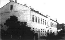 http://www.mesto-klimkovice.cz/clanky/foto_zajimavosti/klaster_dominikanek.jpg