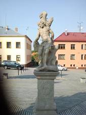 Soubor:Klimkovice, socha sv. Sebestiana.jpg
