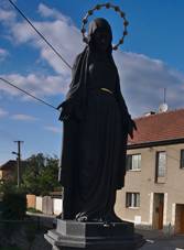 Socha na most, Drnovice, okres Blansko (02).jpg