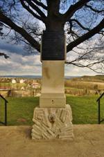 Pomnk, zmek Kuntt, okres Blansko.jpg