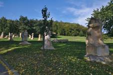 Sochy nad kostelem, Vsky, okres Blansko.jpg