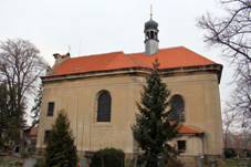 https://upload.wikimedia.org/wikipedia/commons/thumb/d/dc/Sv%C3%A9myslice_kostel_sv._Prokopa_1b.jpg/1280px-Sv%C3%A9myslice_kostel_sv._Prokopa_1b.jpg