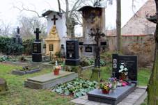 https://upload.wikimedia.org/wikipedia/commons/thumb/f/f2/Sv%C3%A9myslice_h%C5%99bitov_2.jpg/1280px-Sv%C3%A9myslice_h%C5%99bitov_2.jpg