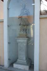 Brno-Chrlice - socha sv. Jana Nepomuckho.jpg