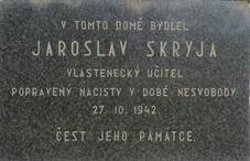 Doln� Kounice, Jaroslav Skryja - pam�tn� deska.JPG