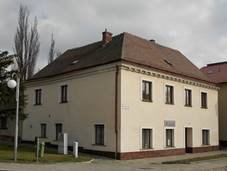 M욝ansk� d�m - Doln� Kounice Masarykovo n. 136-13.jpg