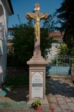 Brno-Mokr Hora - k z roku 1884 stojc vedle zvonice.jpg