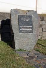 Kobylnice - pomnk.jpg