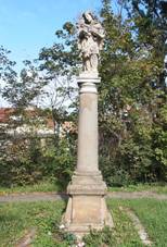 Socha sv. Jana Nepomuckho1.JPG