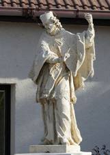 Modice - socha sv Jana Nepomuckho, ulice Havlkova.jpg