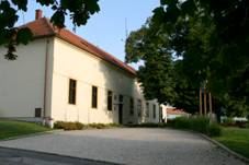 Obecn� ��ad Podol� 1.jpg