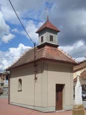 kapli�ka sv. Jana Nepomuck�ho na n�vsi