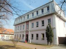 Sokolnice, �kola.jpg