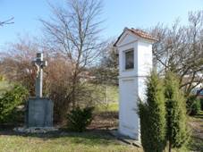 Brno, tchov, mal sakrln architektura.JPG