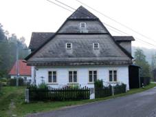 Machovska Lhota Kubeckova fara 2.JPG