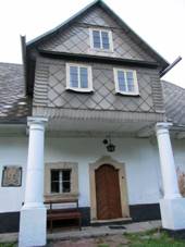 Machovska Lhota Kubeckova fara 3.JPG