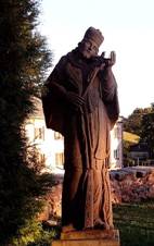 Cemetery in Viov 03.jpg