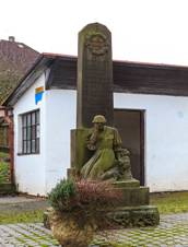 Chrtn pomnk padlch.jpg