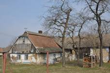 Nov-Lhota (Kluky) 2013-chalupa.jpg