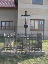 movice L. Kek v obci.jpg