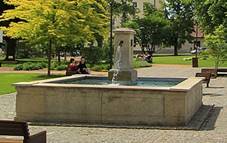 Ronov nad Doubravou nmst 1.jpg