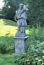 Socha svatho Jana Nepomuckho u potoka v Radvanci (Q104981668) 01.jpg
