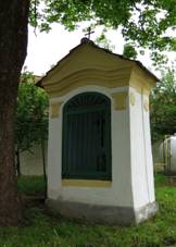 Dunajovice, vklenkov kaplika.jpg