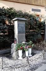 Litvnovice, memorial at house No217 (01).jpg