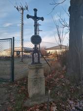 Kek ve vrabci u trafa.jpg