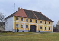 Village square in Dobice 13.jpg