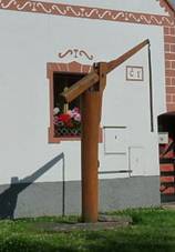 Studna_ped_.1.,Holaovice.JPG