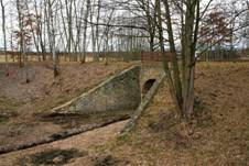 Velen-Holkov, pozstatky konspeky (4947).jpg