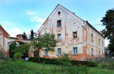 Odrava, Potoit, old farm.jpg