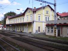Trnice Train station 2009-08-06.jpg