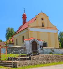 Horn Studenec kostel.jpg