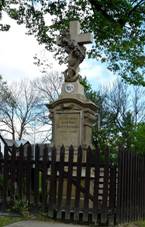 Modlikov, kamenny kriz 01.jpg