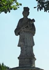 hrov G. Detail sochy.jpg