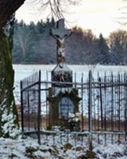 Hlinsko v echch; Lpa u lip (pamtn strom) vznan krajinn dominanta, vka kolem dvaceti metr, v CHKO rsk vrchy - 7.1.2013 tulk PEPin 