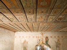 File:Ko, kostel sv. Bartolomje, strop, zblzka.jpg