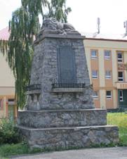 Pomnk obtem II. svtov vlky (Prachovice).JPG