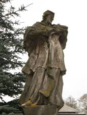 Statue in Svobodn Hamry, Chrudim District.JPG
