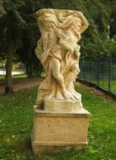 Popeln, souso atlant v zmeckm parku.jpg