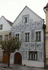 File:Slavonice, nm. Mru 453,.JPG