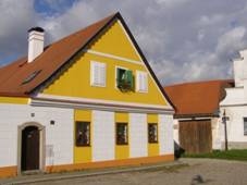 File:Tel, U Matky Bo, dm 01.jpg