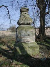 podstavec sochy sv. Jana Nepomuckho