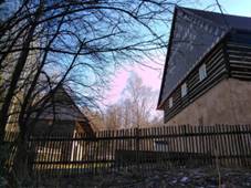 Na obrÃ¡zku mÅ¯Å¾e bÃ½t: obloha, strom, rostlina, venku a pÅ™Ãroda